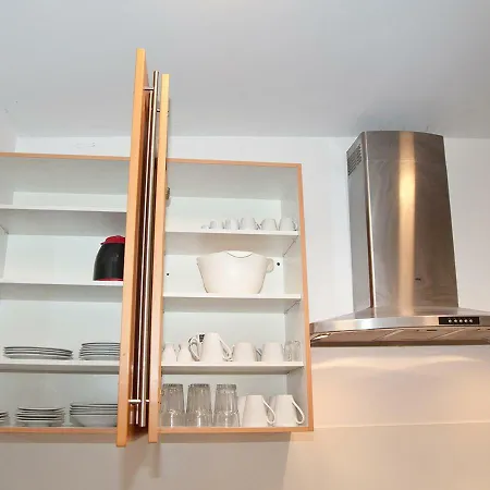 Looks Apartment *